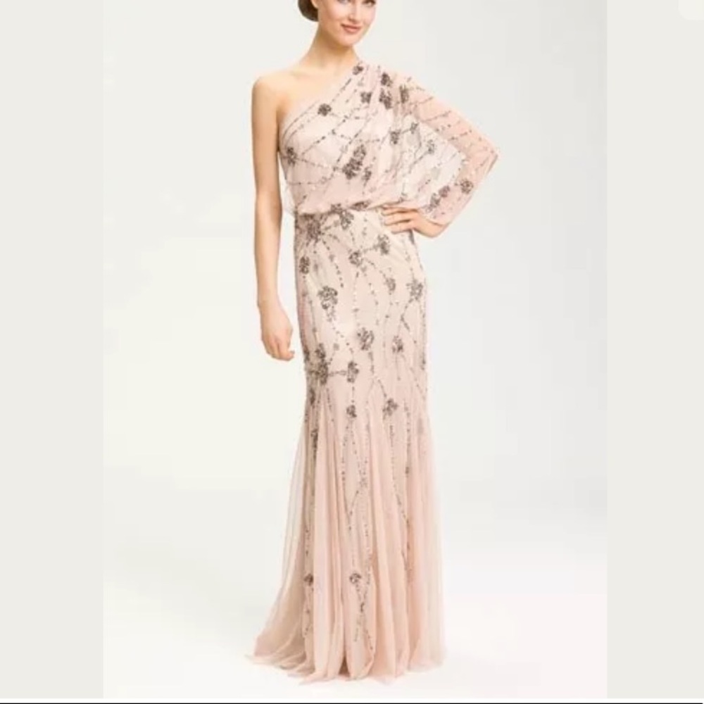 Adrianna Papell Collection Gown Gold Size 4 EUC